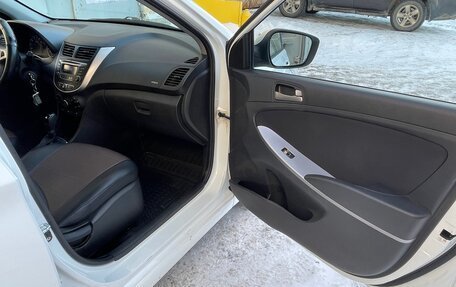 Hyundai Solaris II рестайлинг, 2014 год, 997 000 рублей, 19 фотография