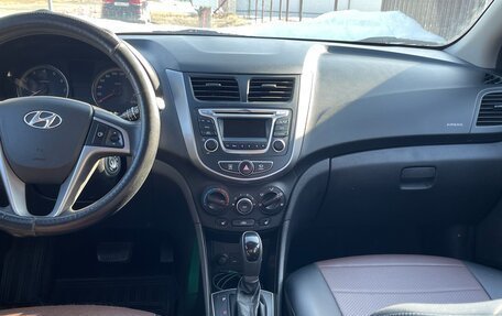 Hyundai Solaris II рестайлинг, 2014 год, 997 000 рублей, 32 фотография