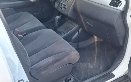 Nissan Tiida, 2011 год, 350 000 рублей, 11 фотография