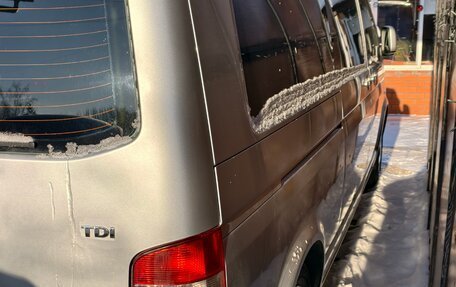 Volkswagen Caravelle T5, 2009 год, 1 450 000 рублей, 4 фотография