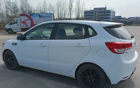 KIA Rio III рестайлинг, 2017 год, 880 000 рублей, 3 фотография