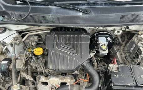 Renault Logan II, 2020 год, 940 000 рублей, 2 фотография