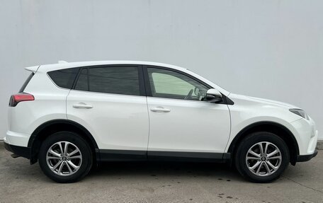 Toyota RAV4, 2016 год, 2 200 000 рублей, 4 фотография