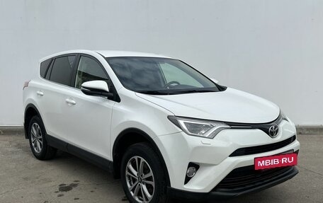 Toyota RAV4, 2016 год, 2 200 000 рублей, 3 фотография