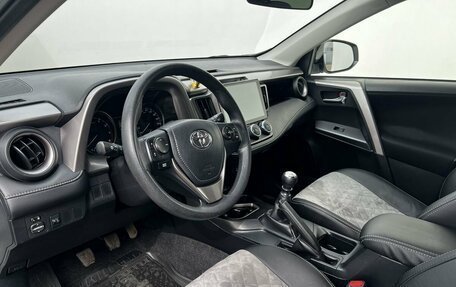 Toyota RAV4, 2016 год, 2 200 000 рублей, 22 фотография