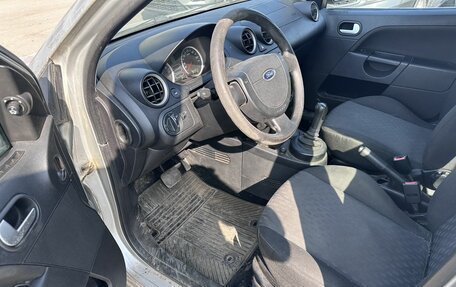 Ford Fiesta, 2005 год, 289 000 рублей, 7 фотография