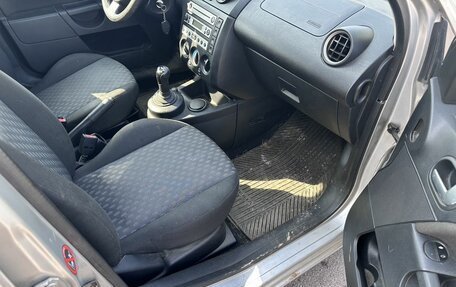 Ford Fiesta, 2005 год, 289 000 рублей, 10 фотография