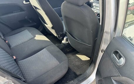 Ford Fiesta, 2005 год, 289 000 рублей, 11 фотография