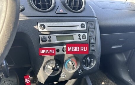 Ford Fiesta, 2005 год, 289 000 рублей, 12 фотография