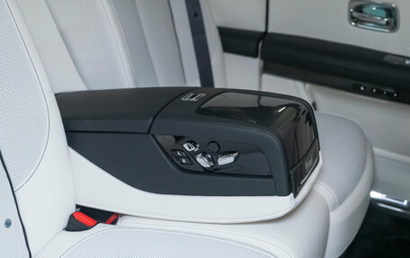 Rolls-Royce Ghost Series II рестайлинг, 2025 год, 49 900 000 рублей, 23 фотография