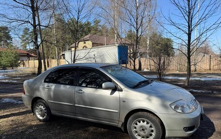 Toyota Corolla, 2004 год, 480 000 рублей, 3 фотография