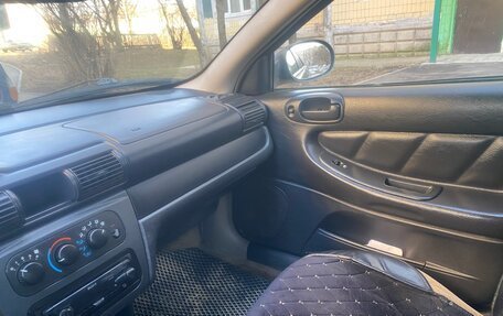 Dodge Stratus II, 2002 год, 330 000 рублей, 9 фотография