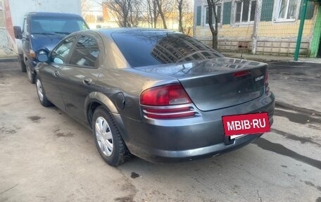 Dodge Stratus II, 2002 год, 330 000 рублей, 4 фотография