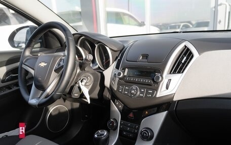 Chevrolet Cruze II, 2015 год, 990 000 рублей, 12 фотография