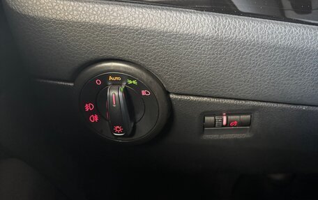 Volkswagen Multivan T6 рестайлинг, 2019 год, 4 200 000 рублей, 4 фотография