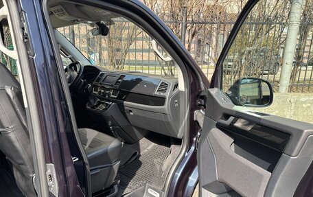 Volkswagen Multivan T6 рестайлинг, 2019 год, 4 200 000 рублей, 10 фотография