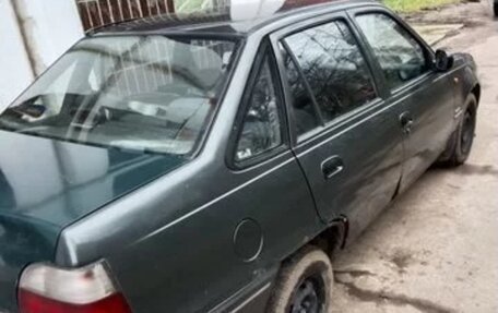 Daewoo Nexia I рестайлинг, 2002 год, 85 000 рублей, 2 фотография