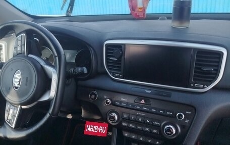 KIA Sportage IV рестайлинг, 2021 год, 1 700 000 рублей, 5 фотография