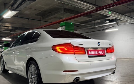 BMW 5 серия, 2019 год, 3 300 000 рублей, 18 фотография