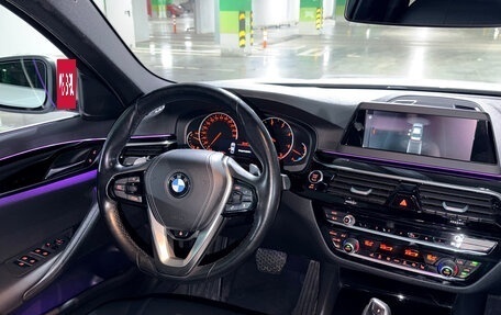 BMW 5 серия, 2019 год, 3 300 000 рублей, 15 фотография