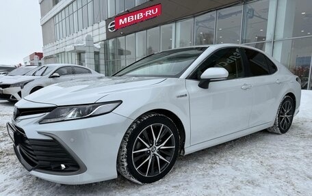 Toyota Camry, 2022 год, 3 536 000 рублей, 3 фотография