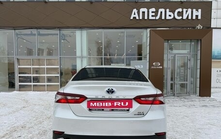 Toyota Camry, 2022 год, 3 536 000 рублей, 18 фотография