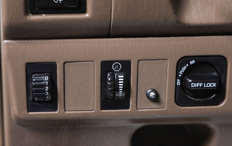 Toyota Land Cruiser Prado 90 рестайлинг, 2001 год, 1 349 000 рублей, 10 фотография