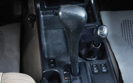 Toyota Land Cruiser Prado 90 рестайлинг, 2001 год, 1 349 000 рублей, 15 фотография