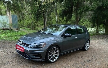 Volkswagen Golf R VII, 2019 год, 2 800 000 рублей, 6 фотография