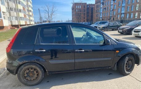 Ford Fiesta, 2007 год, 260 000 рублей, 3 фотография