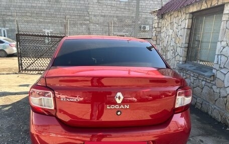 Renault Logan II, 2018 год, 880 000 рублей, 4 фотография