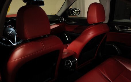 Alfa Romeo Giulia II, 2019 год, 3 500 000 рублей, 18 фотография