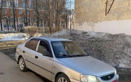 Hyundai Accent II, 2004 год, 335 000 рублей, 2 фотография
