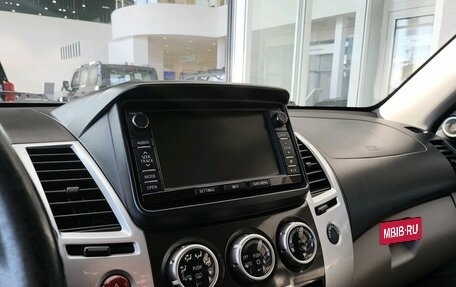 Mitsubishi Pajero Sport II рестайлинг, 2013 год, 1 449 000 рублей, 18 фотография