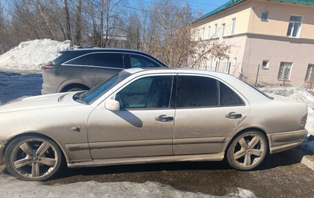 Mercedes-Benz E-Класс, 1995 год, 1 фотография