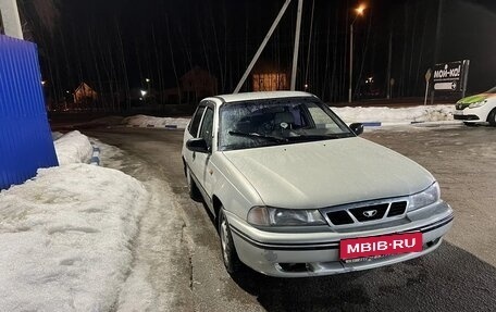 Daewoo Nexia I рестайлинг, 2004 год, 130 000 рублей, 1 фотография