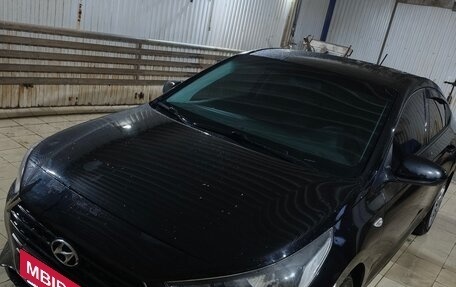 Hyundai Solaris II рестайлинг, 2019 год, 1 050 000 рублей, 4 фотография