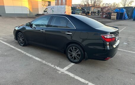 Toyota Camry, 2015 год, 1 850 000 рублей, 6 фотография