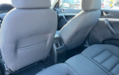 Skoda Octavia, 2005 год, 1 000 000 рублей, 15 фотография