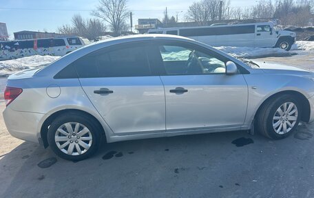 Chevrolet Cruze II, 2011 год, 480 000 рублей, 3 фотография