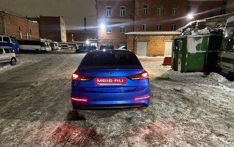 Hyundai Elantra VI рестайлинг, 2017 год, 715 000 рублей, 2 фотография