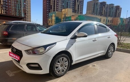 Hyundai Solaris II рестайлинг, 2018 год, 850 000 рублей, 5 фотография