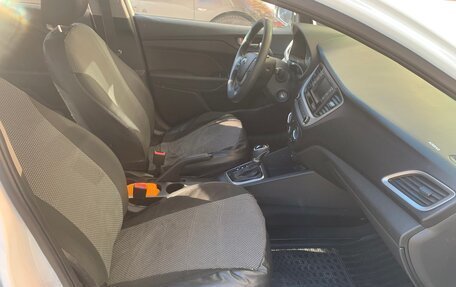 Hyundai Solaris II рестайлинг, 2018 год, 850 000 рублей, 18 фотография