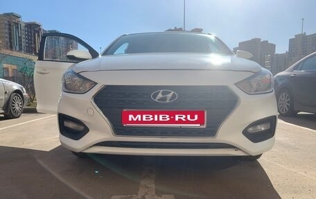 Hyundai Solaris II рестайлинг, 2018 год, 850 000 рублей, 23 фотография