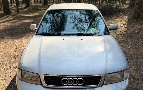 Audi A4, 1997 год, 450 000 рублей, 2 фотография