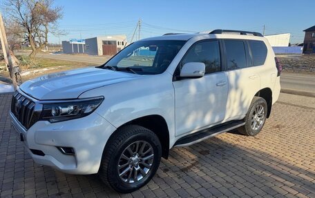 Toyota Land Cruiser Prado 150 рестайлинг 2, 2020 год, 3 750 000 рублей, 2 фотография
