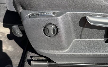 Volkswagen Tiguan II, 2019 год, 3 600 000 рублей, 10 фотография