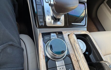 Genesis G90 I рестайлинг, 2018 год, 3 300 000 рублей, 14 фотография