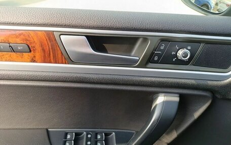 Volkswagen Touareg III, 2013 год, 2 100 000 рублей, 18 фотография