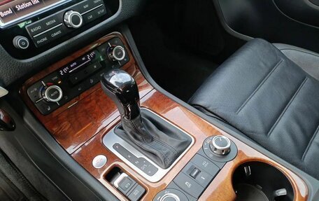 Volkswagen Touareg III, 2013 год, 2 100 000 рублей, 22 фотография